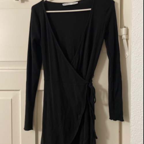 schwarzes Wickelkleid S, zu finden am Stand 69 bei Dein Kleiderbügel