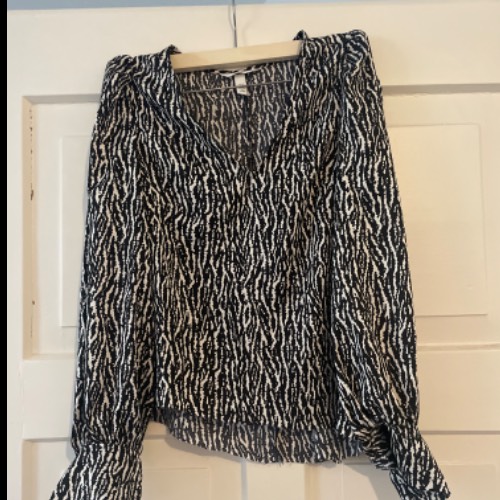 Zebra Bluse, zu finden am Stand 69 bei Dein Kleiderbügel