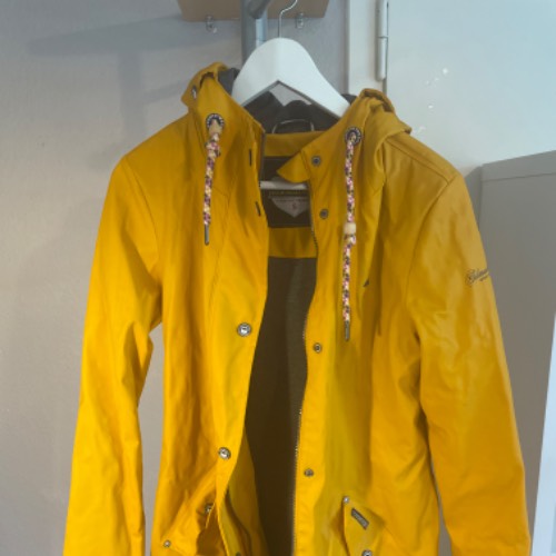 Regenjacke, Schmuddelwedda, S, zu finden am Stand 16 bei Dein Kleiderbügel