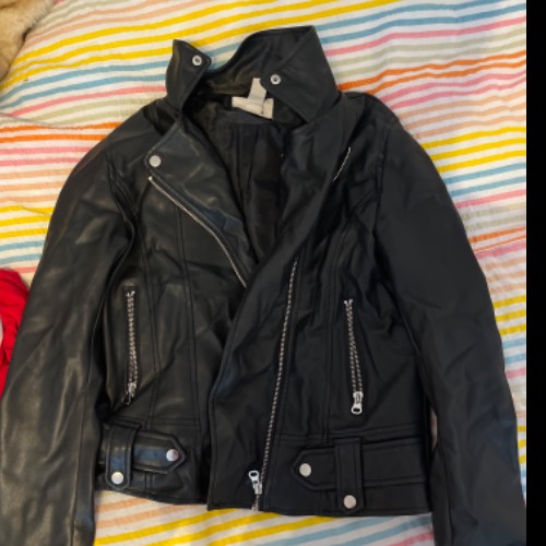 Zara Faux Lederjacke schwarz , zu finden am Stand 72 bei Dein Kleiderbügel