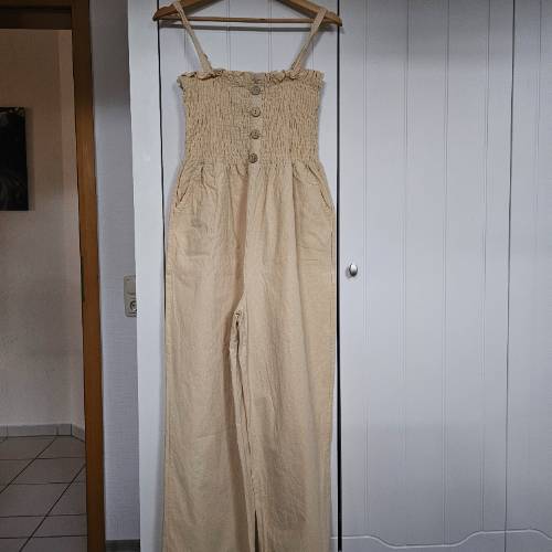  Jumpsuit, L beige, zu finden am Stand 46 bei Dein Kleiderbügel