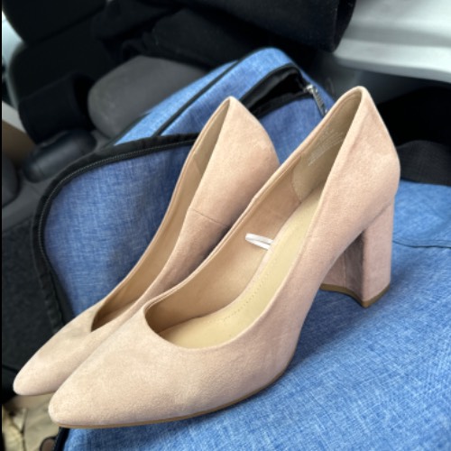 Suede Pumps lachsfarben, Größe: 39, zu finden am Stand 1 bei Dein Kleiderbügel