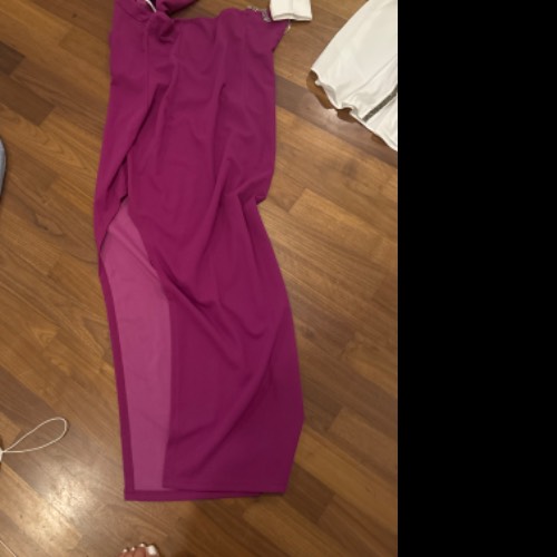 Kleid Magenta , zu finden am Stand 9 bei Dein Kleiderbügel